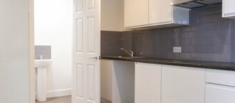 Bridge Road - Room 2b