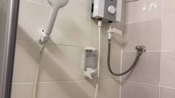 Apartment, 2 Bedrooms | Bathroom shower