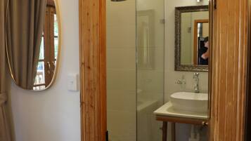 Luxury Double Room | Free WiFi, bed sheets