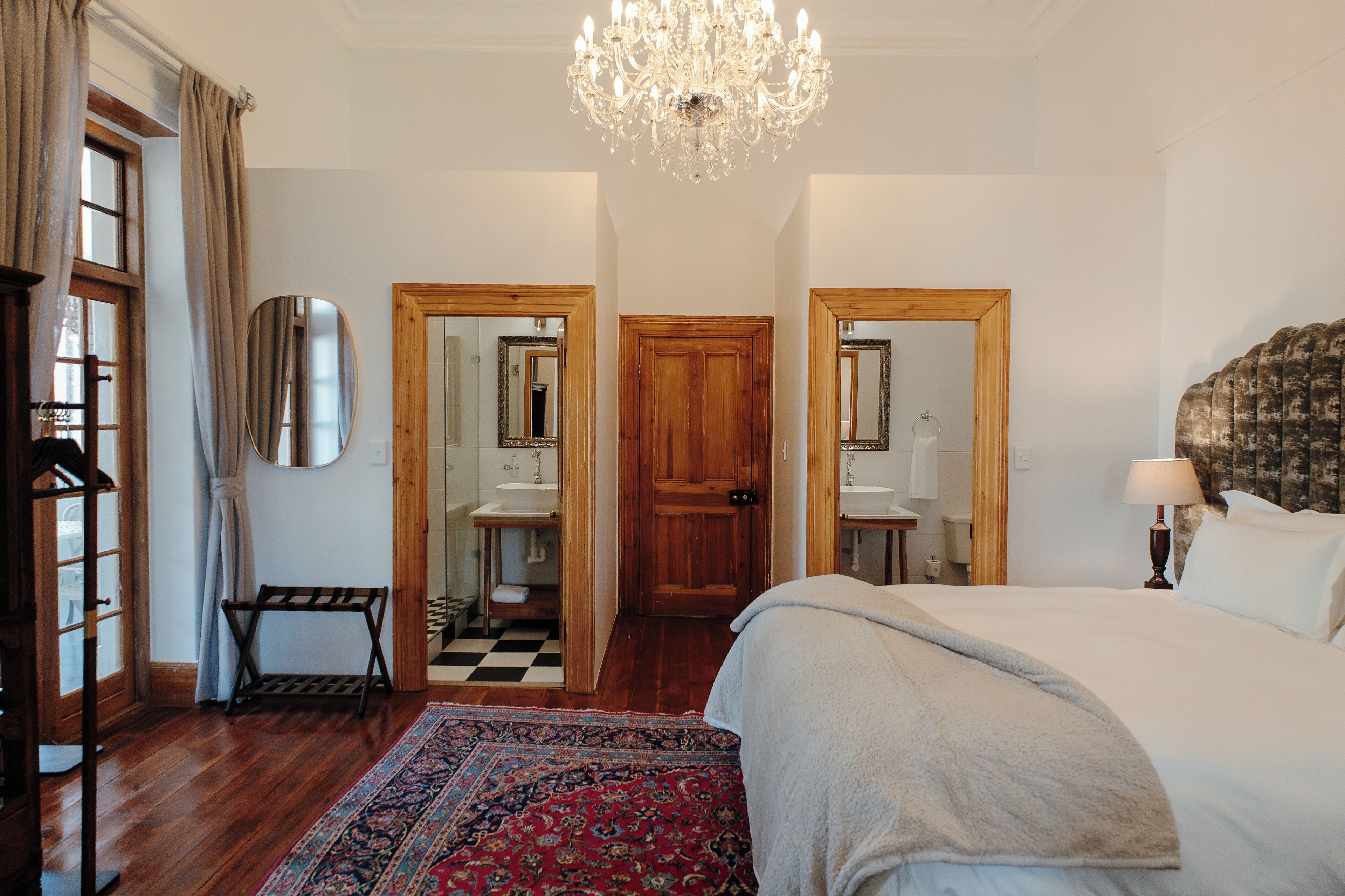 럭셔리 더블룸 | 무료 WiFi, 침대 시트