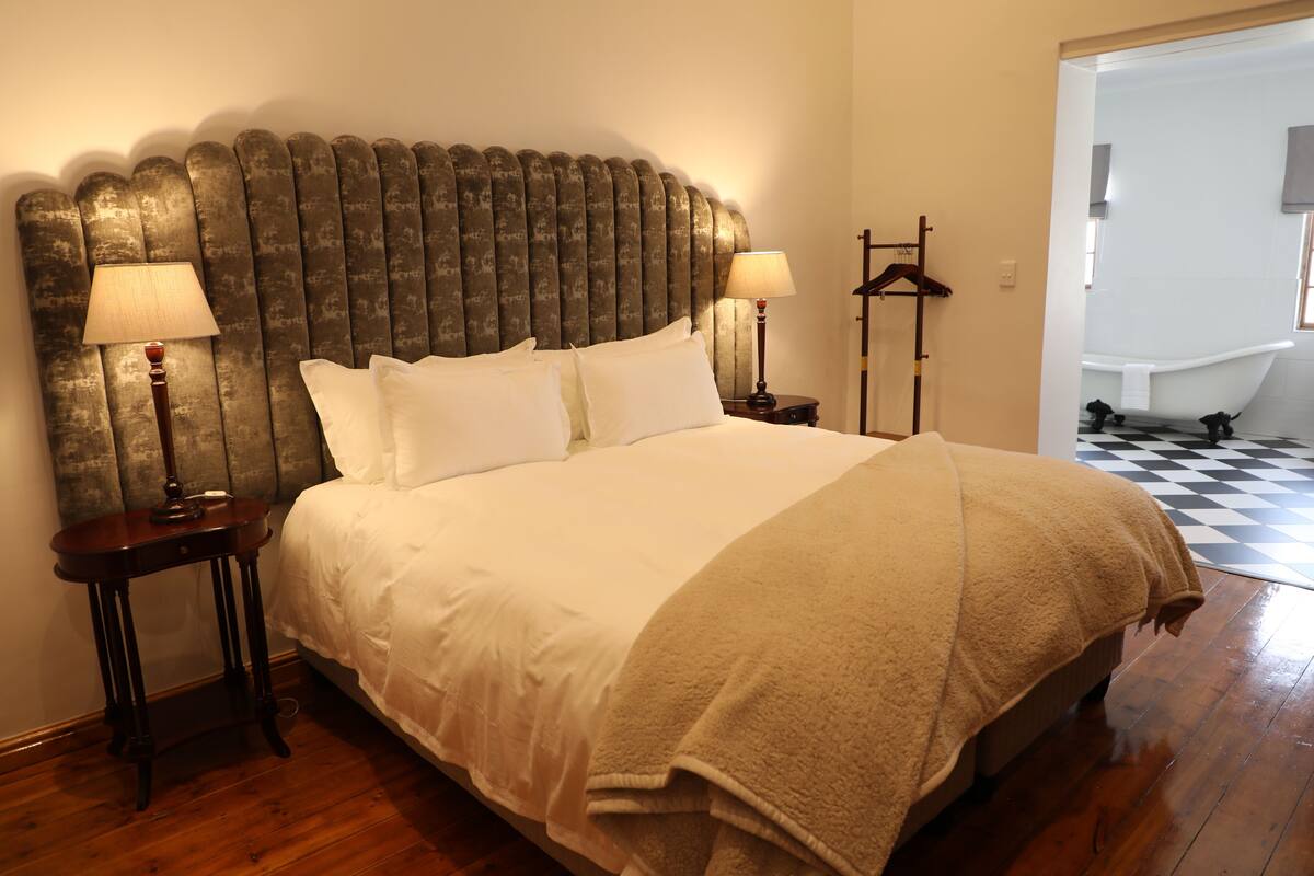 Family Suite | Free WiFi, bed sheets