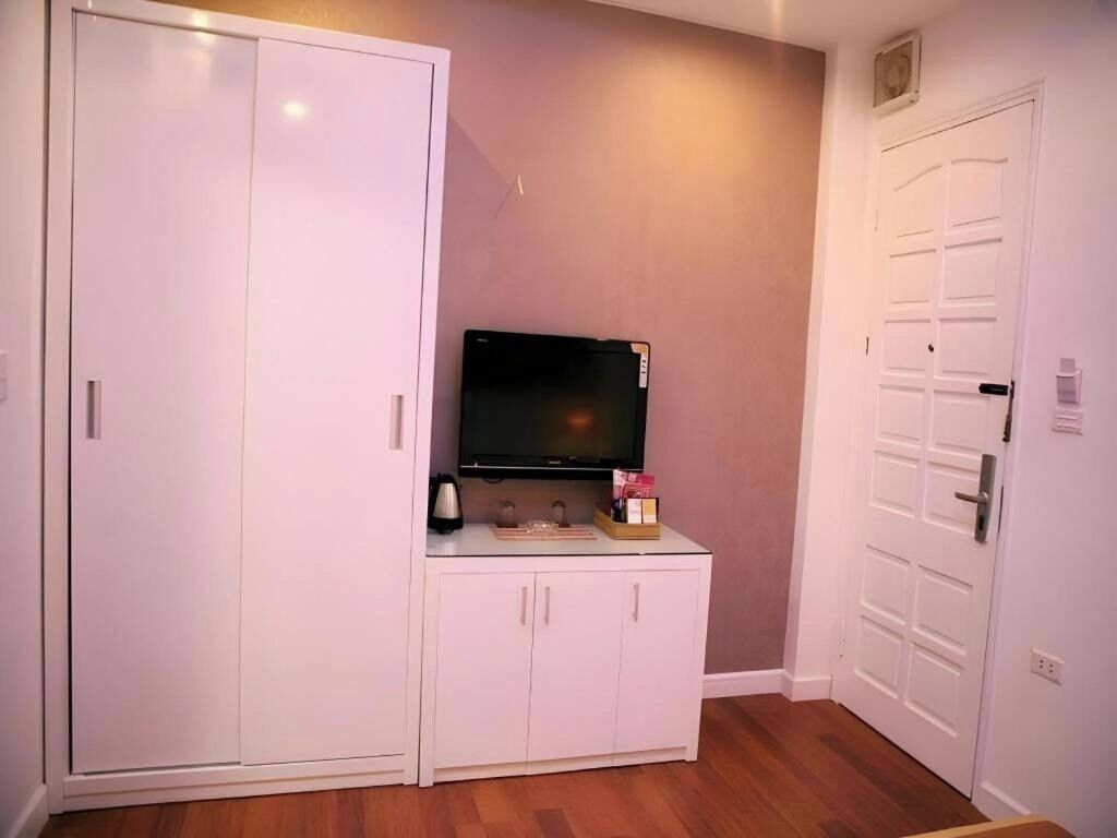 Tabla de planchar con plancha y wifi gratis