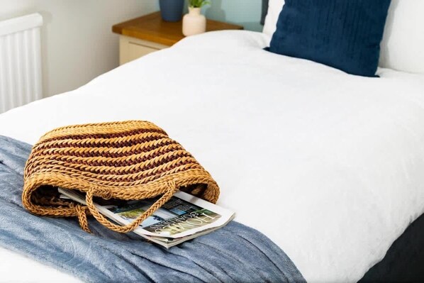 2 bedrooms, iron/ironing board, travel cot, WiFi