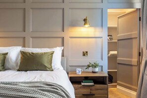 3 多间卧室、熨斗/熨衣板、WiFi、床单