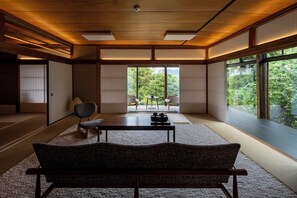 Chambre, non-fumeur, balcon (Yu,For 3 or more guests: extra futon) | Vue sur le jardin