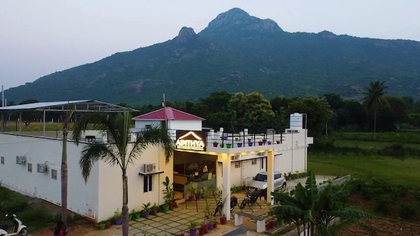 Fachada de la propiedad