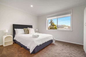 3 Schlafzimmer, Bügeleisen/Bügelbrett, kostenloses WLAN, Bettwäsche