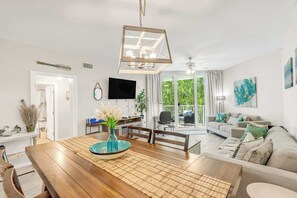 TV, fireplace, offices