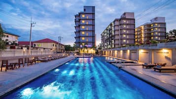 Vista frontal de la propiedad