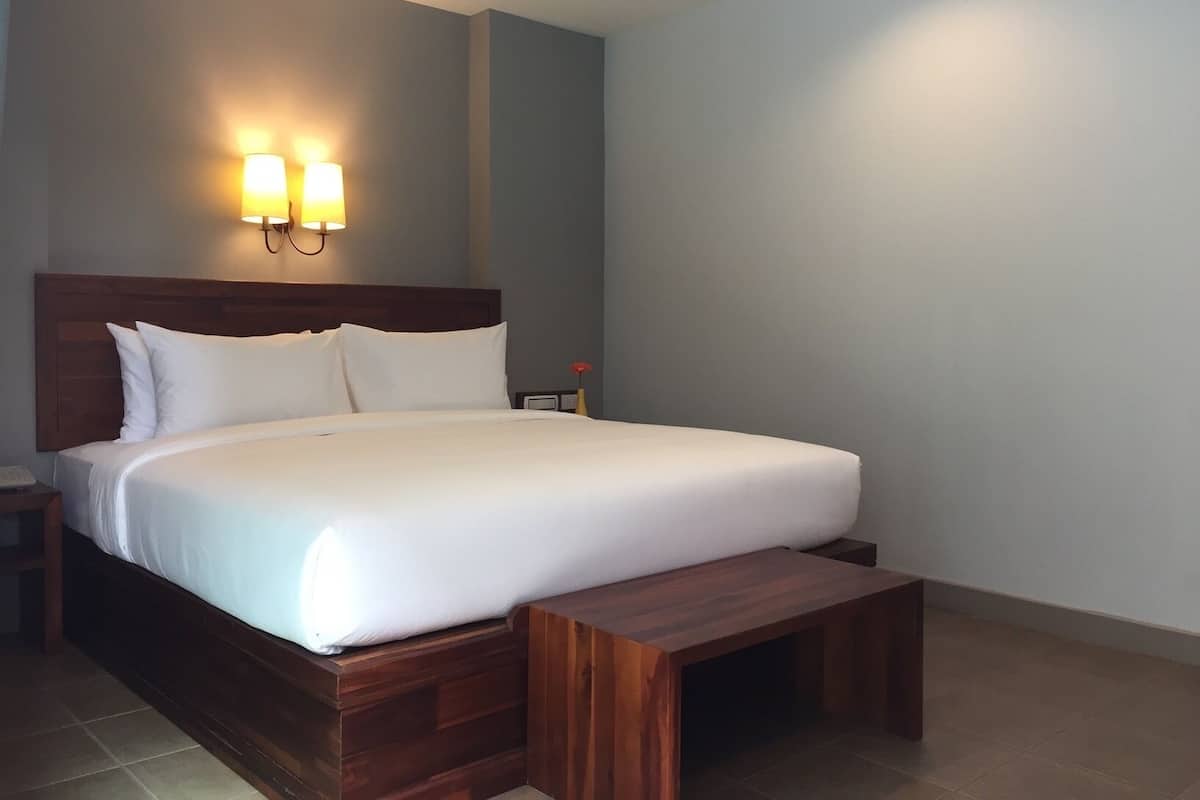 Standard Double Room | In-room safe, desk, free WiFi