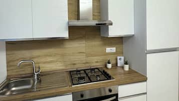 Oven, stovetop