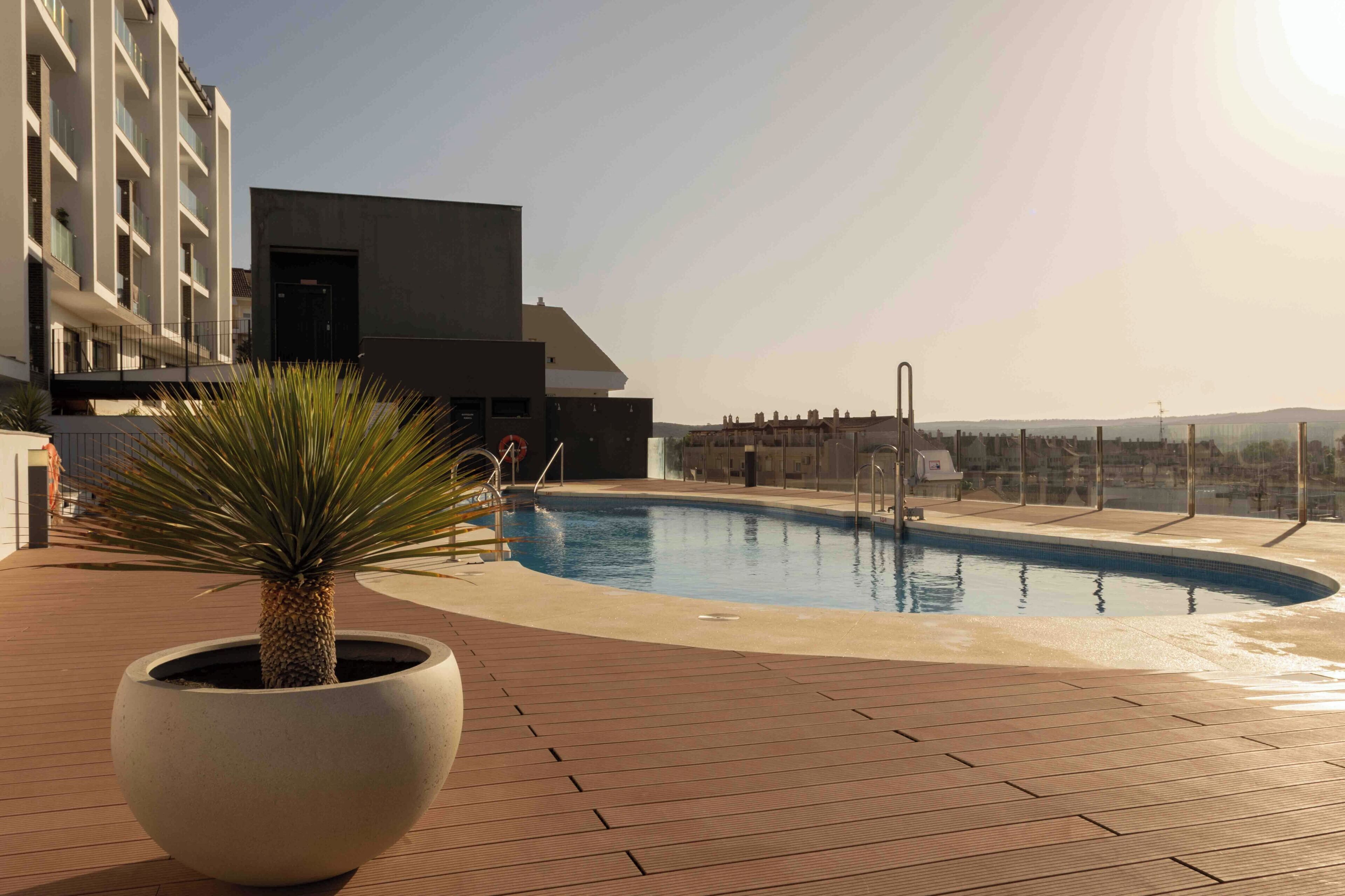 Apartamento, 2 habitaciones, balcón, vistas al jardín | Piscina | Una piscina al aire libre