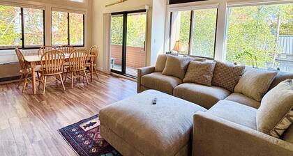 Cozy Oasis With Loon Mountain Views + Ski Shuttle