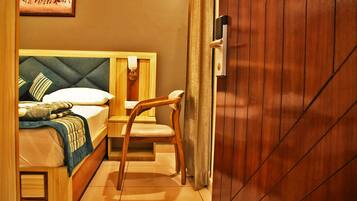 Deluxe Room, Mountain View | Free WiFi