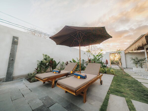 Sun deck