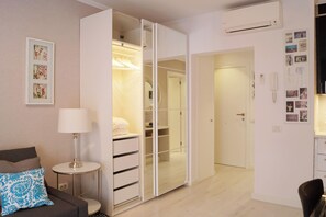 Interior - Comfortable 2 BR Terrace Apartment - Beach & Center - 4 Guests (Los Cristianos)