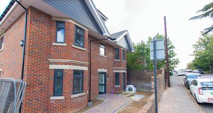 Bridge Road - Room 4a