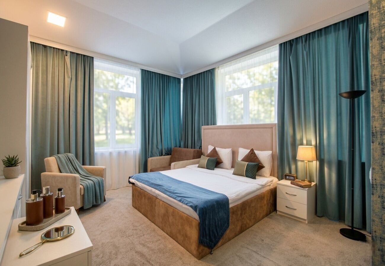Deluxe Room, City View | Peralatan tempat tidur premium, gebar bulu kapas, tilam berlapik 
