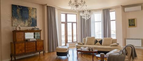 Premium bedding, down duvets, pillow-top beds, minibar