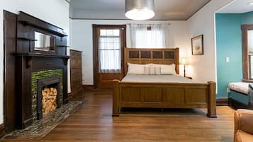 1 Schlafzimmer, Schreibtisch, Bügeleisen/Bügelbrett, Reisekinderbett