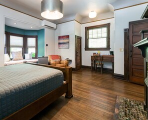 1 bedroom, desk, iron/ironing board, travel cot