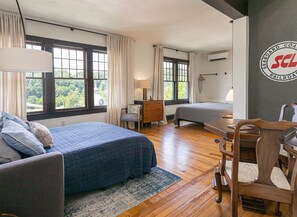 1 bedroom, iron/ironing board, travel cot, free WiFi