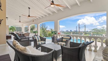 House (3 Bedrooms) | Property amenity