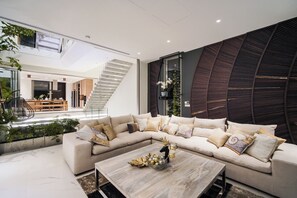 Vila executiva, 4 quartos, vista para o mar | Área de estar