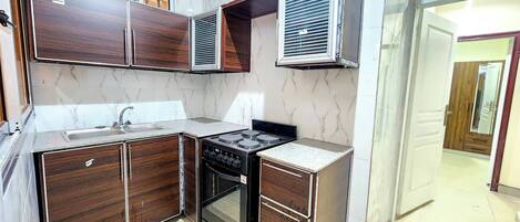 House, 3 Bedrooms, Smoking, Balcony | Interior