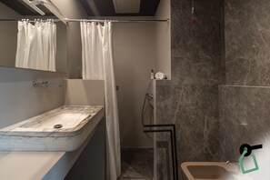 Double Room | Bathroom | Bidet - Hotiday Lerici Trebiano (Arcola)