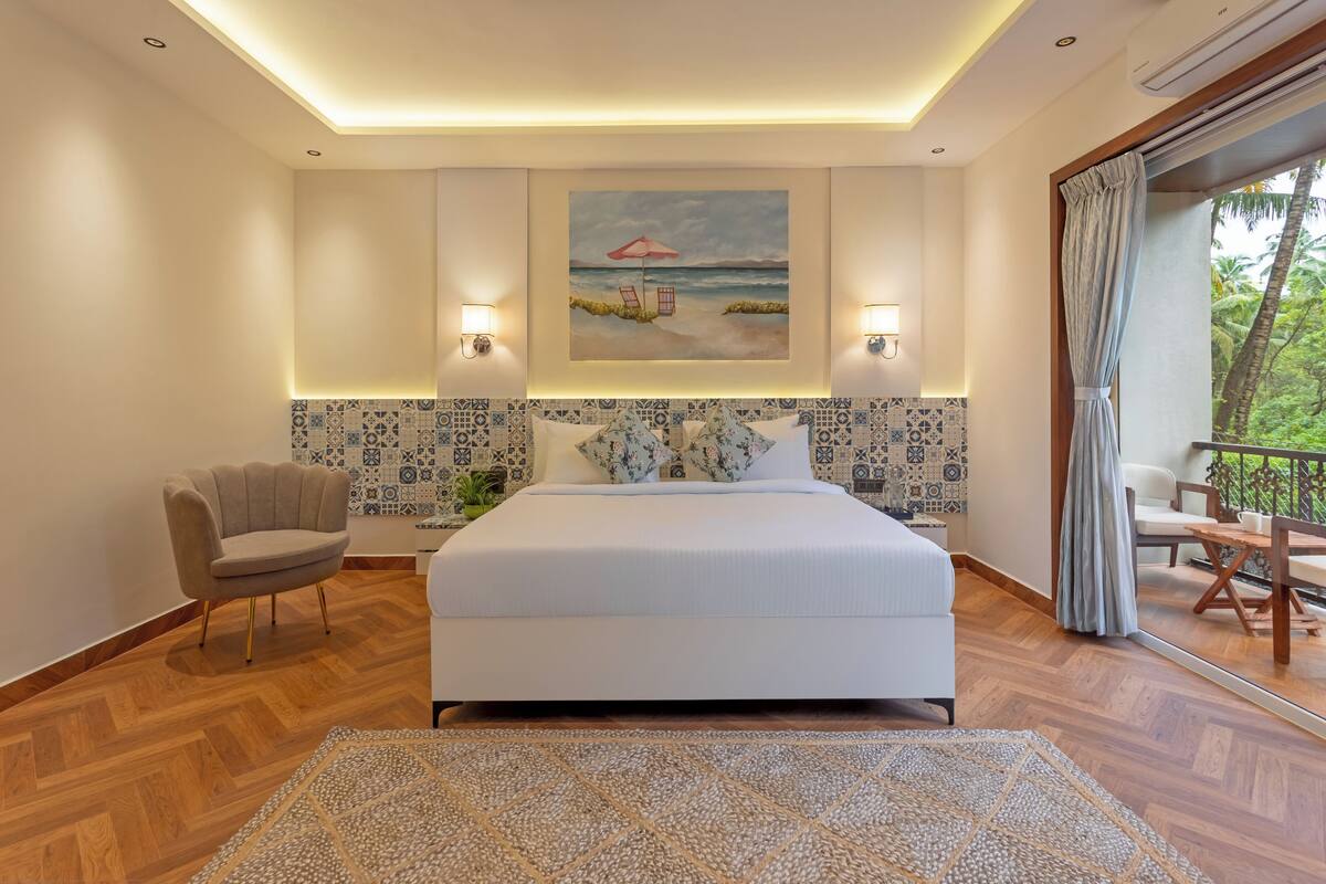 Egyptian cotton sheets, premium bedding, memory-foam beds, soundproofing