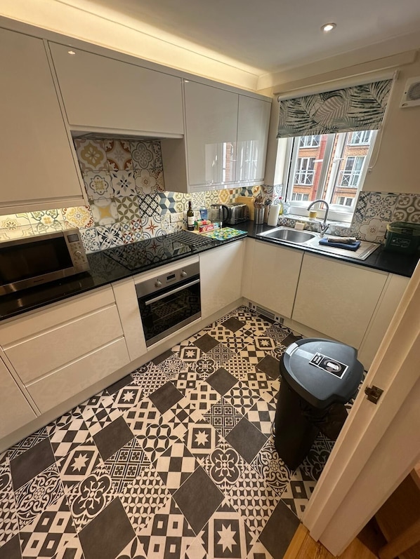 Microwave, oven, stovetop, dishwasher
