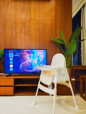 Appartement, 2 chambres, vue ville | Coin séjour