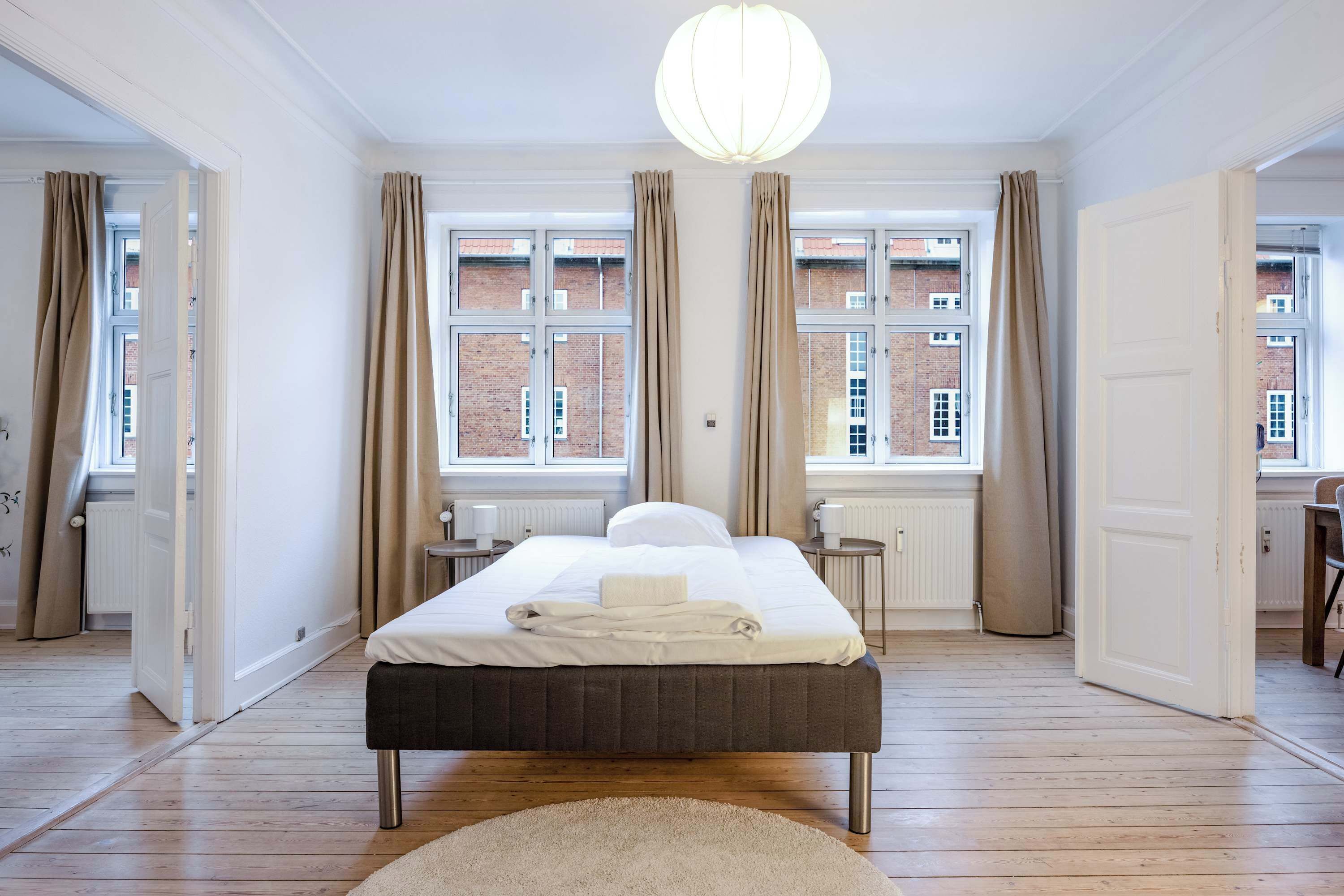 2 間睡房、熨斗/熨衫板、Wi-Fi、床單