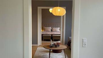 3 habitaciones, tabla de planchar con plancha, cuna de viaje y wifi