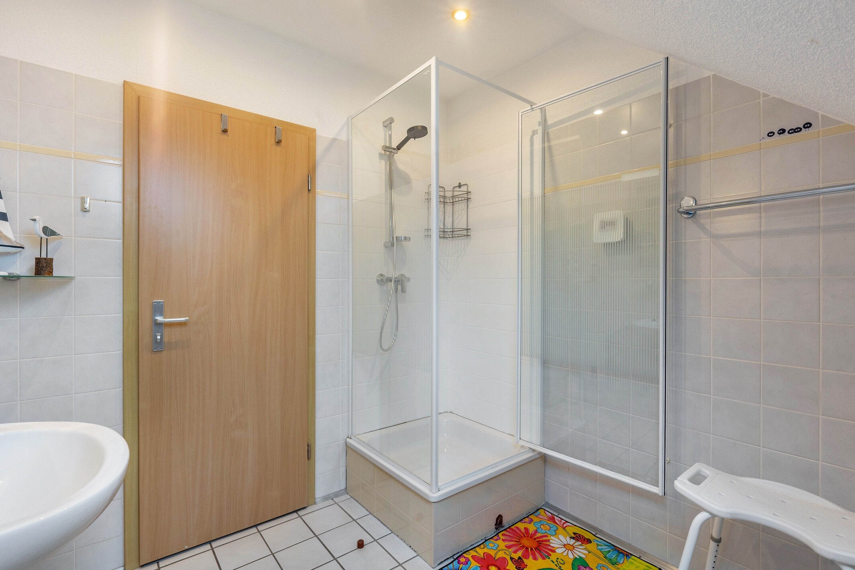 Ducha, secador de pelo, toallas