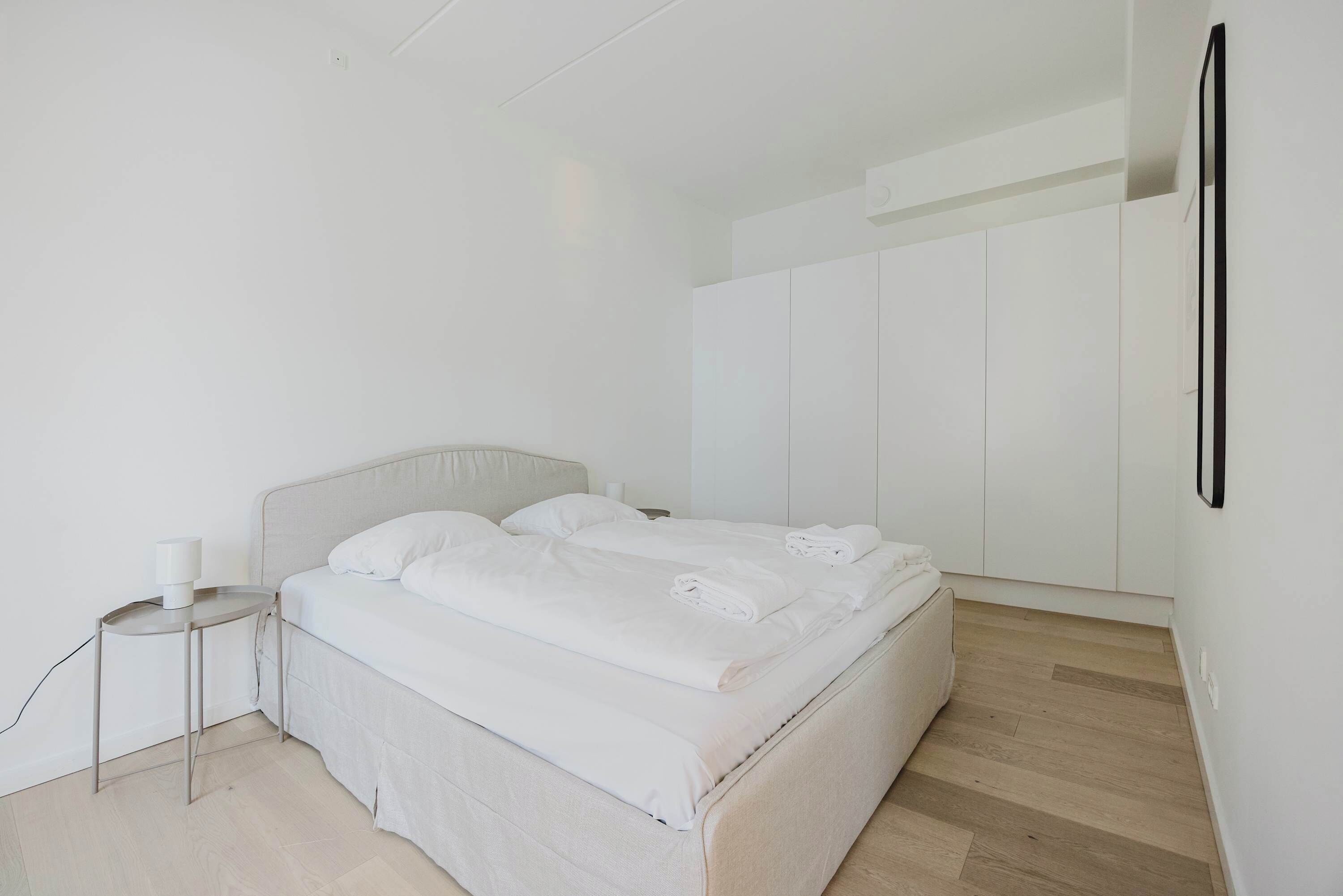 2 Schlafzimmer, Schreibtisch, Bügeleisen/Bügelbrett, WLAN