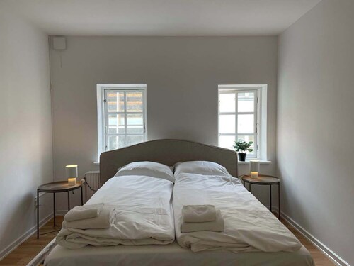 Lovely apt in center (APT 2)