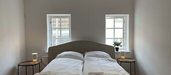 Lovely apt in center (APT 2)