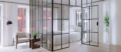 3 bedrooms, desk, iron/ironing board, WiFi