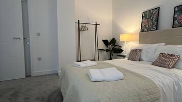 3 chambres, fer et planche Ă repasser, Wi-Fi, draps fournis