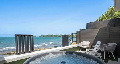 Balandras Beach House #4 | Beachfront w/ Hot Tubs