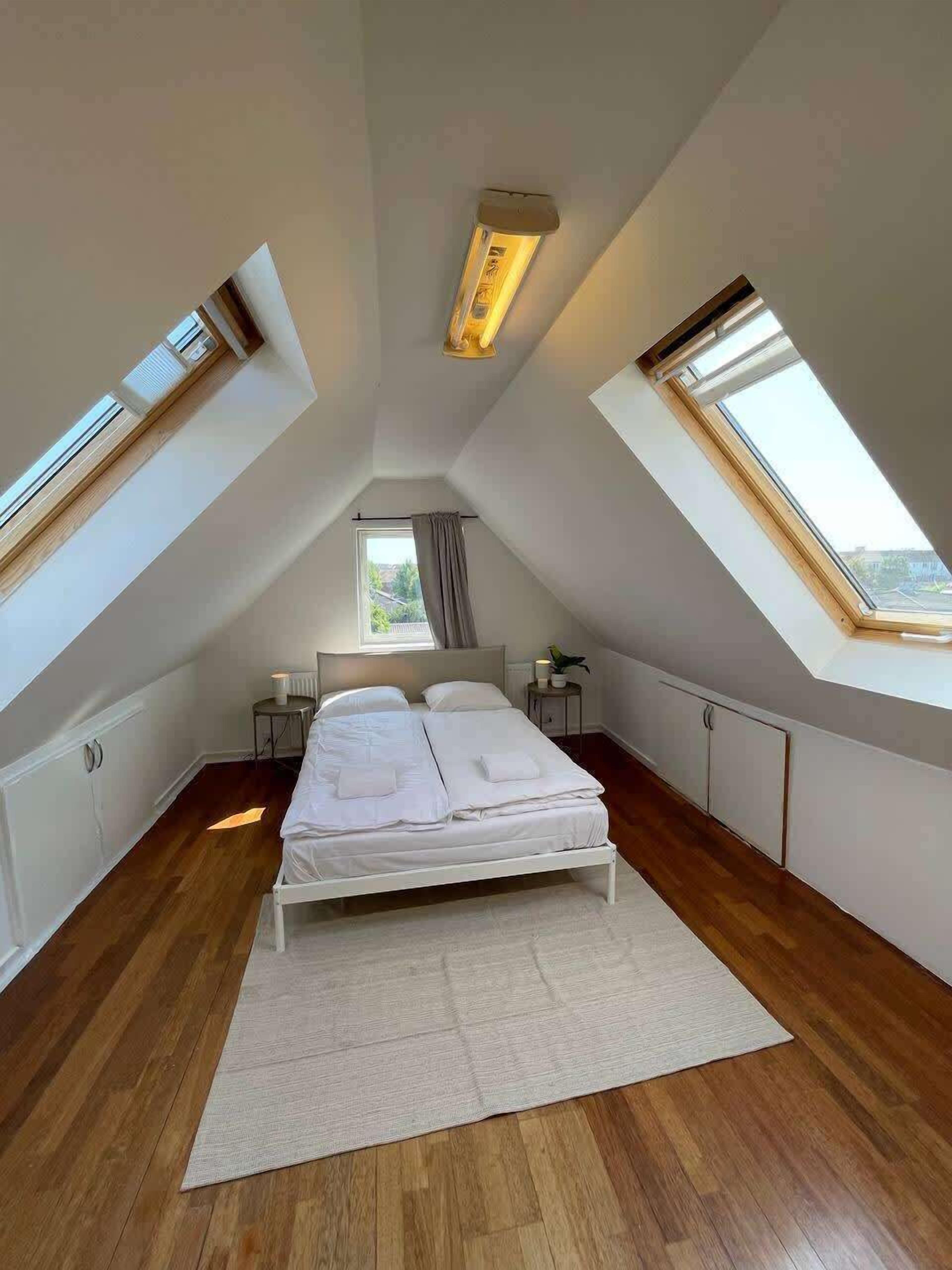 1 soverom, strykejern/-brett, wi-fi og sengetøy