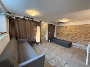 TV, offices