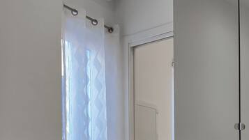 Deluxe-Apartment | Verdunkelungsvorhänge, schallisolierte Zimmer, kostenloses WLAN