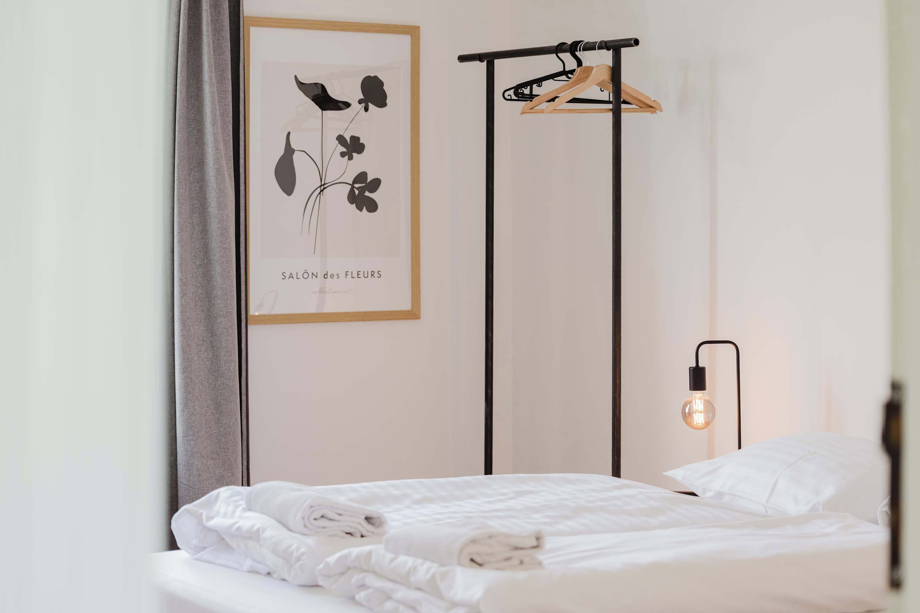 2 多间卧室、熨斗/熨衣板、WiFi、床单