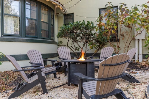 15 Minutes To Sight & Sound Near Downtown Lancaster w/ Firepit