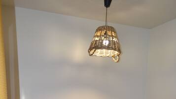 2 bedrooms, iron/ironing board, travel cot, free WiFi