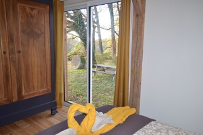 2 soverom, strykejern/-brett, reiseseng for barn og wi-fi (inkludert)