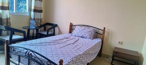 Room, 1 Bedroom, Smoking, Balcony | 1 bedroom